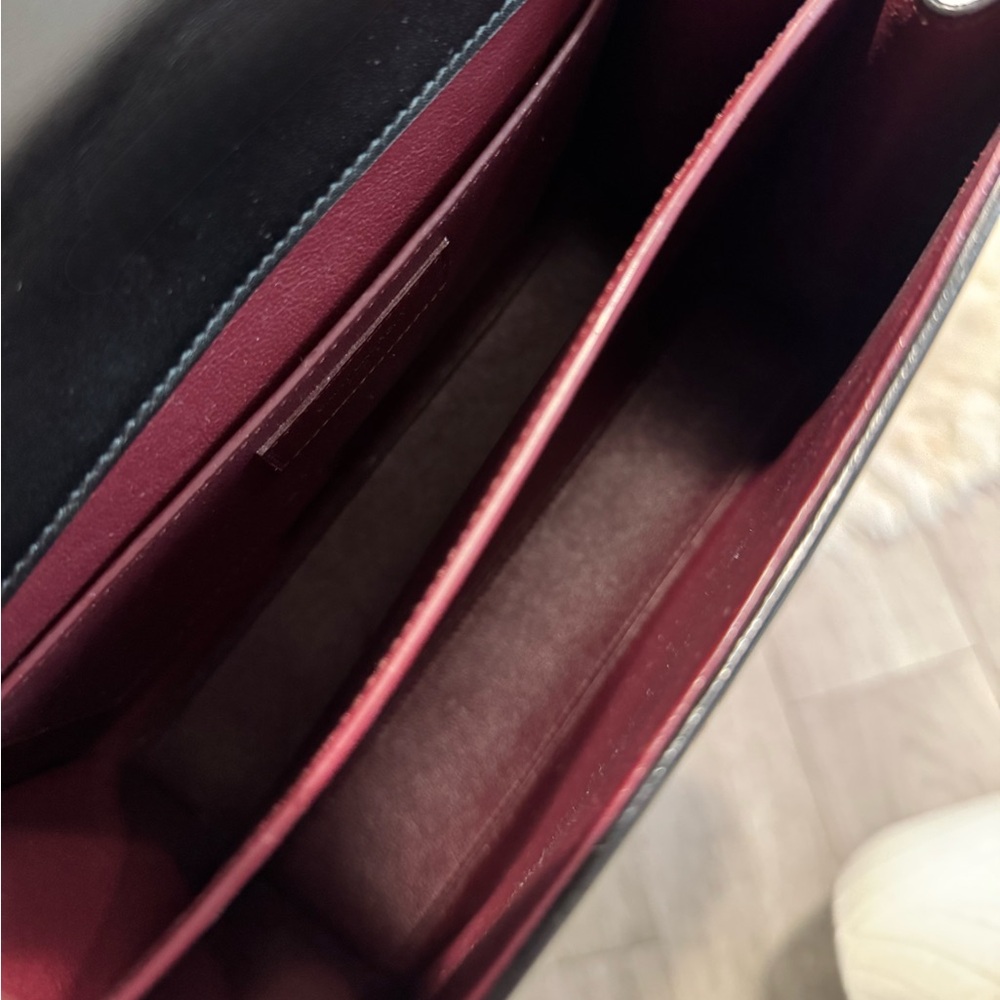 YSL YVES SAINT LAURENT CASSANDRA MEDIUM TOP HANDLE BAG in BLACK - Picture 5 of 11
